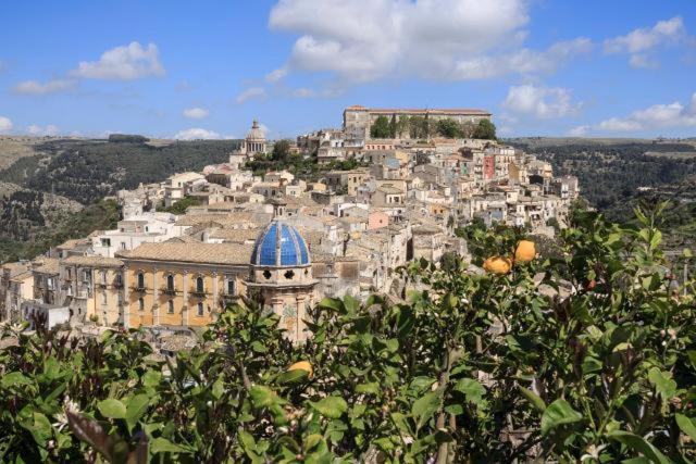 Casa Dell'Aquila Barocca Ragusa Exterior foto
